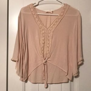Women’s top size M